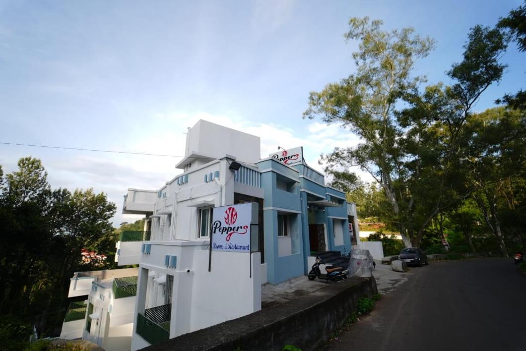 Hotel Peppers Yercaud Exterior foto