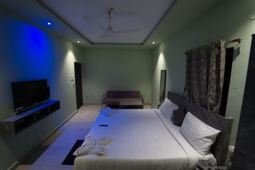 Hotel Peppers Yercaud Exterior foto